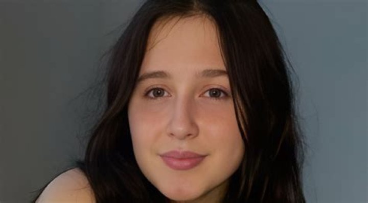 Rachel Alana Handler Bio (Wiki) 