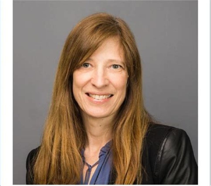 Rebecca Roiphe Wikipedia Bio And Age – How Old Is She? Partner And Salary