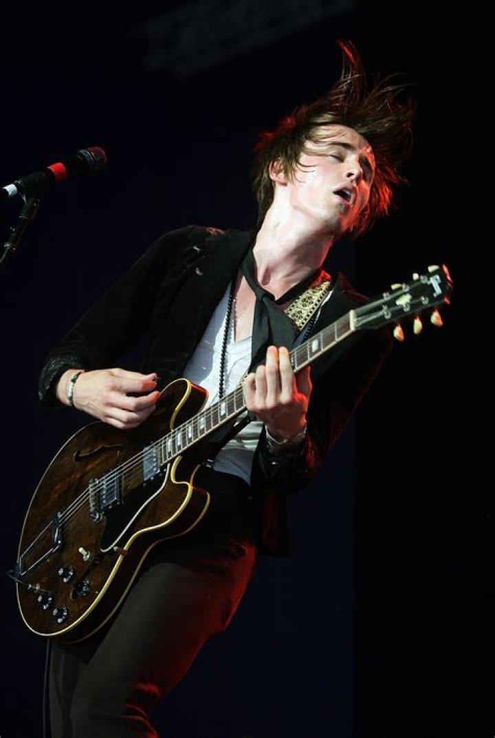 Reeve Carney Net Worth - Wiki, Age, Weight and Height, Relationships, Family, and More