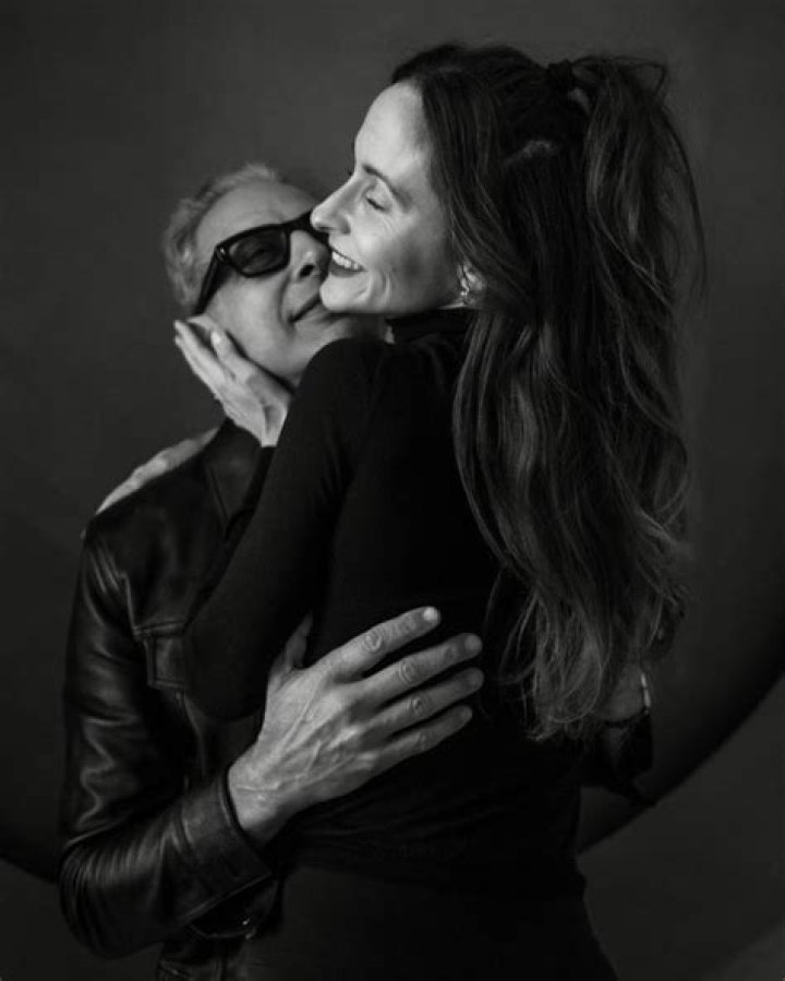 Ron Livingston - Age, Family, Bio