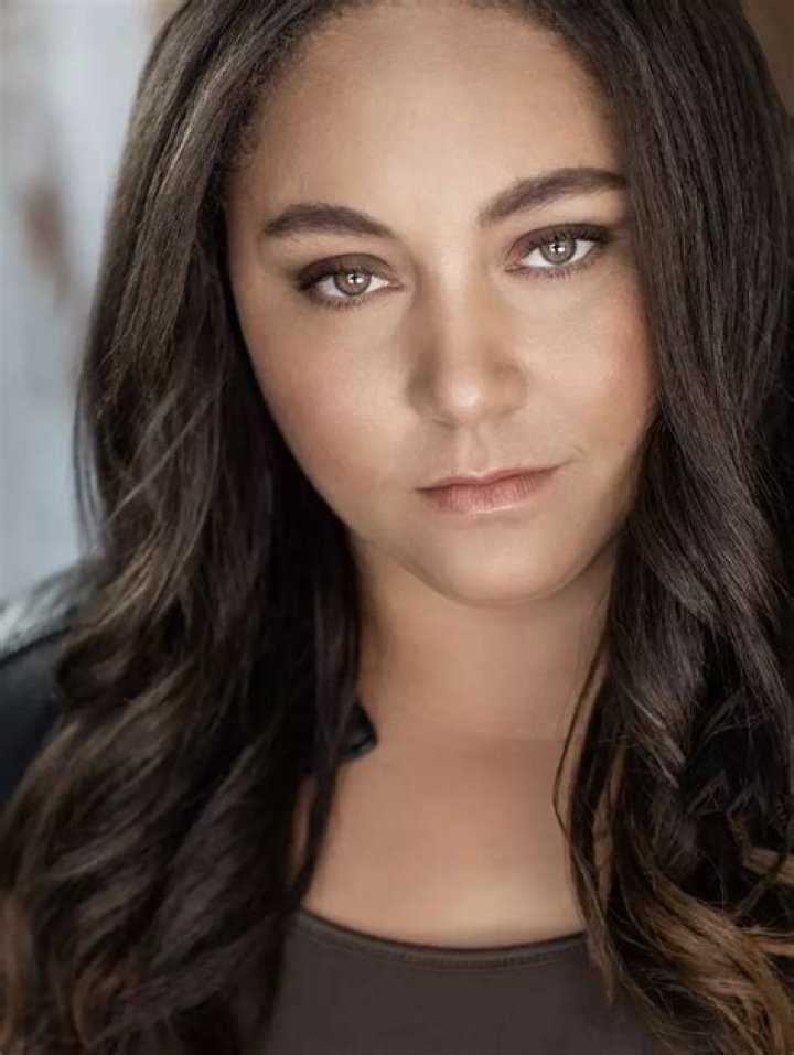 Samantha Burton - Age, Family, Bio