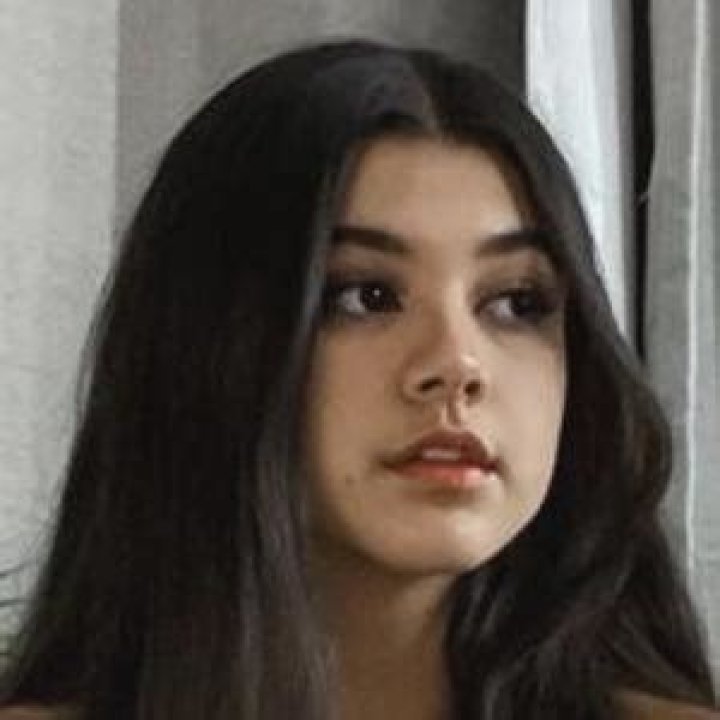 Sara Echeagaray - Age, Family, Bio