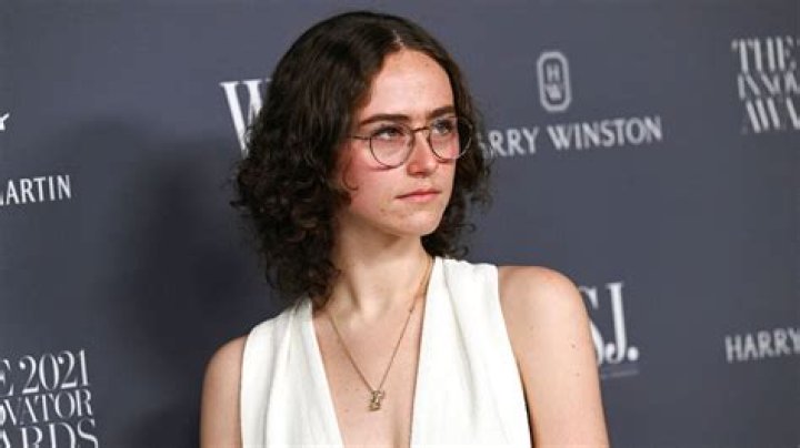 Sarah Harris (Model) - Age, Family, Bio