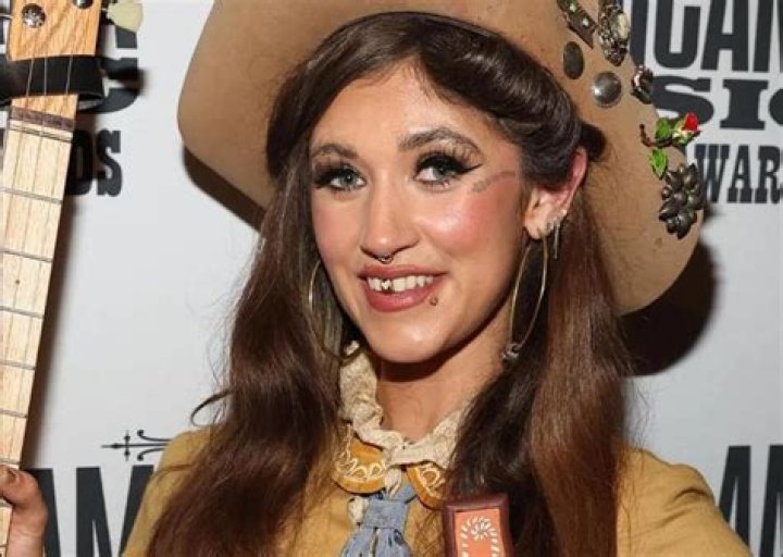 Sharon Farrell Bio (Wiki) 