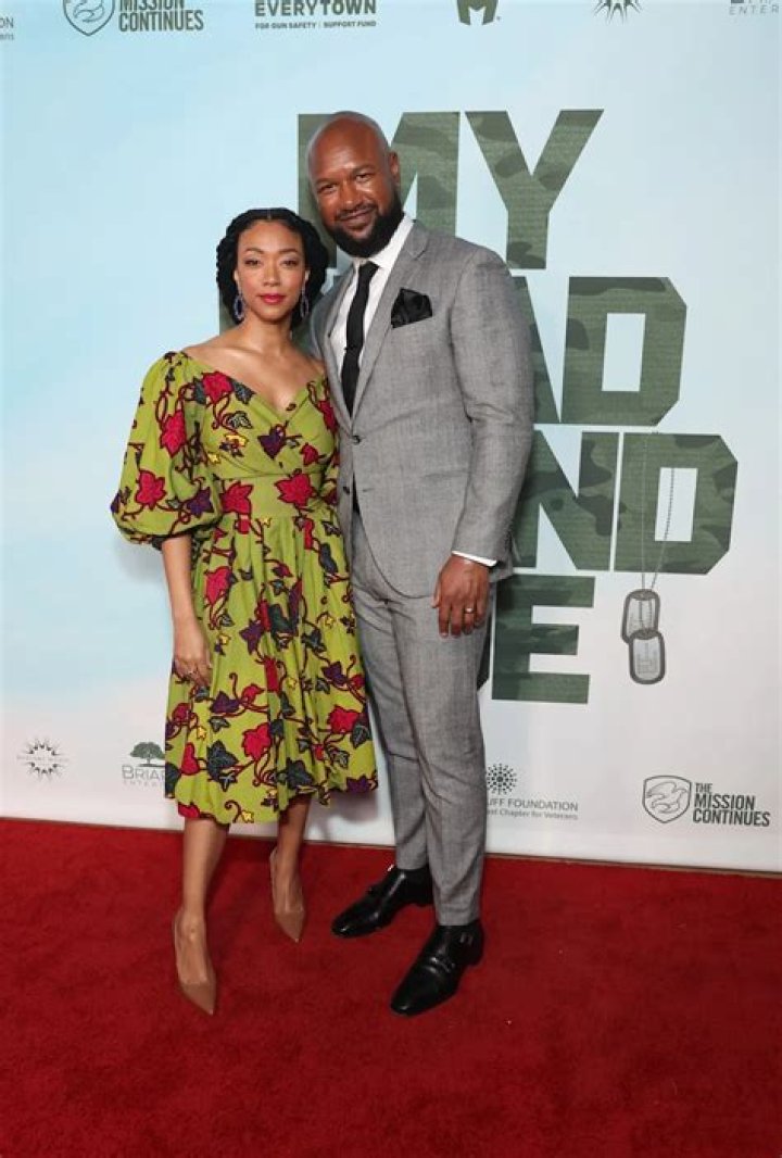 Sonequa Martin-Green’s husband loves embarrassing her in public by being loud