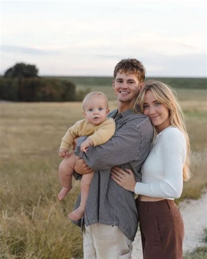 Sophia Forrest - Age, Family, Bio