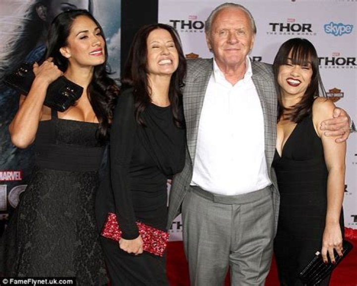 Stella Arroyave Bio (Wiki) 