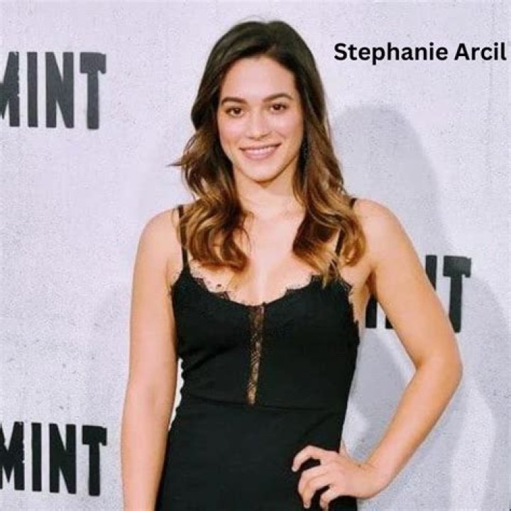 Stephanie Arcila - Age, Family, Bio