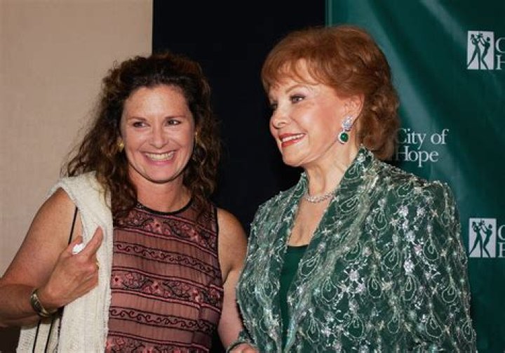 Stephanie Zimbalist Height, Weight, Net Worth, Age, Birthday, Wikipedia, Who, Instagram, Biography