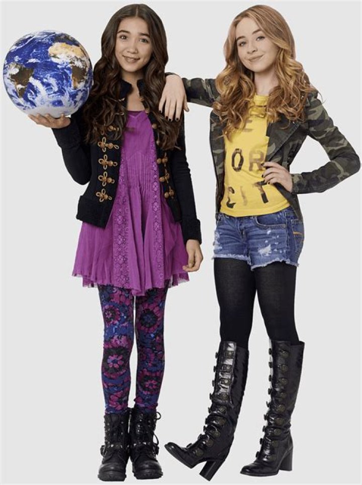 Teo Halm reveals that he has a girlfriend and are dating the coolest relationship. Also reveals about girlfriend or not?