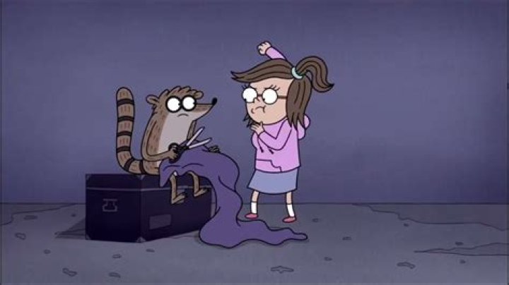 What animal is Eileen from regular show?