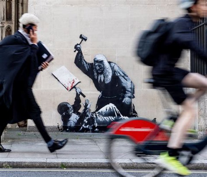 Who is Banksy? Know about this secretive and controversial street artist of the UK!