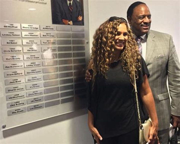 Who is Denise Monteiro? 6 must-know facts about the Sportscaster Dan Thomas’s wife